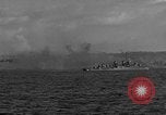 Standbild Landing Vehicle Tracked Iwo Jima, 1945, aus Sekunde 19 historischem Filmmaterial Videoclip 65675047899