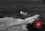 Standbild Landing Vehicle Tracked Iwo Jima, 1945, aus Sekunde 27 historischem Filmmaterial Videoclip 65675047899