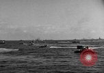 Standbild Landing Vehicle Tracked Iwo Jima, 1945, aus Sekunde 48 historischem Filmmaterial Videoclip 65675047899