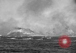 Standbild Landing Vehicle Tracked Iwo Jima, 1945, aus Sekunde 6 historischem Filmmaterial Videoclip 65675047900