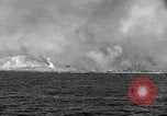 Standbild Landing Vehicle Tracked Iwo Jima, 1945, aus Sekunde 18 historischem Filmmaterial Videoclip 65675047900