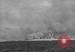 Standbild Landing Vehicle Tracked Iwo Jima, 1945, aus Sekunde 28 historischem Filmmaterial Videoclip 65675047900