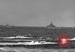 Standbild Landing Vehicle Tracked Iwo Jima, 1945, aus Sekunde 56 historischem Filmmaterial Videoclip 65675047900