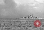 Standbild USA Kriegsschiff Iwo Jima, 1945, aus Sekunde 31 historischem Filmmaterial Videoclip 65675047902