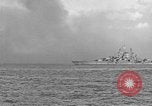 Standbild USA Kriegsschiff Iwo Jima, 1945, aus Sekunde 49 historischem Filmmaterial Videoclip 65675047902
