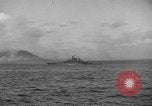 Standbild Beschuss von Iwo Jima Island Iwo Jima, 1945, aus Sekunde 4 historischem Filmmaterial Videoclip 65675047903