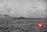 Standbild Beschuss von Iwo Jima Island Iwo Jima, 1945, aus Sekunde 11 historischem Filmmaterial Videoclip 65675047903