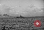 Standbild Beschuss von Iwo Jima Island Iwo Jima, 1945, aus Sekunde 14 historischem Filmmaterial Videoclip 65675047903