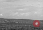 Standbild Beschuss von Iwo Jima Island Iwo Jima, 1945, aus Sekunde 23 historischem Filmmaterial Videoclip 65675047903