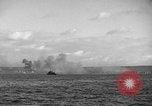 Standbild Beschuss von Iwo Jima Island Iwo Jima, 1945, aus Sekunde 38 historischem Filmmaterial Videoclip 65675047903