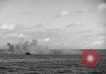 Standbild Beschuss von Iwo Jima Island Iwo Jima, 1945, aus Sekunde 43 historischem Filmmaterial Videoclip 65675047903