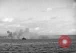 Standbild Beschuss von Iwo Jima Island Iwo Jima, 1945, aus Sekunde 52 historischem Filmmaterial Videoclip 65675047903