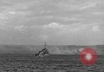 Standbild Beschuss von Iwo Jima Island Iwo Jima, 1945, aus Sekunde 57 historischem Filmmaterial Videoclip 65675047903
