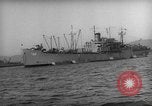 Standbild USS Bayfield APA-33 Hungnam Nordkorea, 1950, aus Sekunde 15 historischem Filmmaterial Videoclip 65675047908