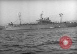 Standbild USS Bayfield APA-33 Hungnam Nordkorea, 1950, aus Sekunde 31 historischem Filmmaterial Videoclip 65675047908