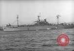 Standbild USS Bayfield APA-33 Hungnam Nordkorea, 1950, aus Sekunde 34 historischem Filmmaterial Videoclip 65675047908