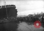 Standbild koreanischen Fluechtlinge Hungnam Nordkorea, 1950, aus Sekunde 6 historischem Filmmaterial Videoclip 65675047909