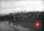 Standbild koreanischen Fluechtlinge Hungnam Nordkorea, 1950, aus Sekunde 15 historischem Filmmaterial Videoclip 65675047909