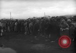 Standbild koreanischen Fluechtlinge Hungnam Nordkorea, 1950, aus Sekunde 23 historischem Filmmaterial Videoclip 65675047909