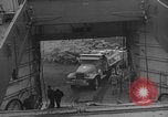 Standbild koreanischen Fluechtlinge Hungnam Nordkorea, 1950, aus Sekunde 38 historischem Filmmaterial Videoclip 65675047909