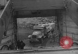 Standbild koreanischen Fluechtlinge Hungnam Nordkorea, 1950, aus Sekunde 40 historischem Filmmaterial Videoclip 65675047909