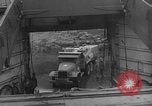 Standbild koreanischen Fluechtlinge Hungnam Nordkorea, 1950, aus Sekunde 42 historischem Filmmaterial Videoclip 65675047909