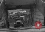 Standbild koreanischen Fluechtlinge Hungnam Nordkorea, 1950, aus Sekunde 47 historischem Filmmaterial Videoclip 65675047909