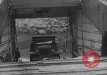 Standbild koreanischen Fluechtlinge Hungnam Nordkorea, 1950, aus Sekunde 56 historischem Filmmaterial Videoclip 65675047909