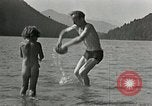 Immagine di Eva Braun Berchtesgaden Germania, 1940, secondo 49 filmato di repertorio 65675047910