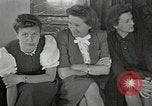 Standbild Adolf Hitlers Gäste Berchtesgaden Deutschland, 1940, aus Sekunde 27 historischem Filmmaterial Videoclip 65675047911