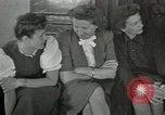 Standbild Adolf Hitlers Gäste Berchtesgaden Deutschland, 1940, aus Sekunde 29 historischem Filmmaterial Videoclip 65675047911