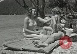 Standbild Eva Braun Berchtesgaden Deutschland, 1940, aus Sekunde 12 historischem Filmmaterial Videoclip 65675047912