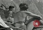 Standbild Adolf Hitlers Begleiter Berchtesgaden Deutschland, 1940, aus Sekunde 14 historischem Filmmaterial Videoclip 65675047913