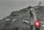 Standbild Adolf Hitlers Begleiter Berchtesgaden Deutschland, 1940, aus Sekunde 34 historischem Filmmaterial Videoclip 65675047913
