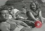 Standbild Adolf Hitlers Begleiter Berchtesgaden Deutschland, 1940, aus Sekunde 41 historischem Filmmaterial Videoclip 65675047913