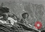 Standbild Adolf Hitlers Begleiter Berchtesgaden Deutschland, 1940, aus Sekunde 52 historischem Filmmaterial Videoclip 65675047913