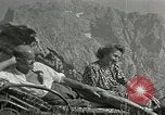 Standbild Adolf Hitlers Begleiter Berchtesgaden Deutschland, 1940, aus Sekunde 57 historischem Filmmaterial Videoclip 65675047913