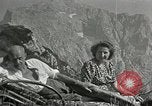 Standbild Adolf Hitlers Begleiter Berchtesgaden Deutschland, 1940, aus Sekunde 60 historischem Filmmaterial Videoclip 65675047913
