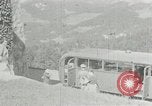 Standbild Adolf Hitlers Begleiter Eva Braun Bayern Deutschland, 1944, aus Sekunde 30 historischem Filmmaterial Videoclip 65675047914