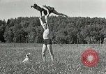 Immagine di Hitler's companion Eva Braun Berchtesgaden Germania, 1940, secondo 44 filmato di repertorio 65675047916