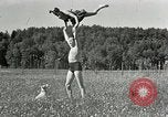 Immagine di Hitler's companion Eva Braun Berchtesgaden Germania, 1940, secondo 46 filmato di repertorio 65675047916