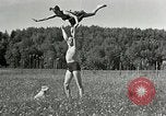 Immagine di Hitler's companion Eva Braun Berchtesgaden Germania, 1940, secondo 52 filmato di repertorio 65675047916