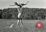 Immagine di Hitler's companion Eva Braun Berchtesgaden Germania, 1940, secondo 53 filmato di repertorio 65675047916