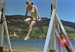 Standbild Hitlers Begleiter Eva Braun Berchtesgaden Deutschland, 1940, aus Sekunde 17 historischem Filmmaterial Videoclip 65675047921