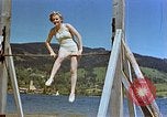 Standbild Hitlers Begleiter Eva Braun Berchtesgaden Deutschland, 1940, aus Sekunde 36 historischem Filmmaterial Videoclip 65675047921
