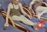 Immagine di Hitler's companion Eva Braun Berchtesgaden Germania, 1940, secondo 17 filmato di repertorio 65675047927