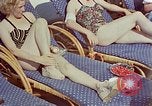 Immagine di Hitler's companion Eva Braun Berchtesgaden Germania, 1940, secondo 36 filmato di repertorio 65675047927