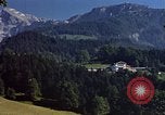 Standbild Adolf Hitlers Berghof Berchtesgaden Deutschland, 1940, aus Sekunde 30 historischem Filmmaterial Videoclip 65675047930