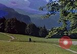 Standbild Adolf Hitler Berchtesgaden Deutschland, 1940, aus Sekunde 51 historischem Filmmaterial Videoclip 65675047931