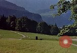 Standbild Adolf Hitler Berchtesgaden Deutschland, 1940, aus Sekunde 53 historischem Filmmaterial Videoclip 65675047931